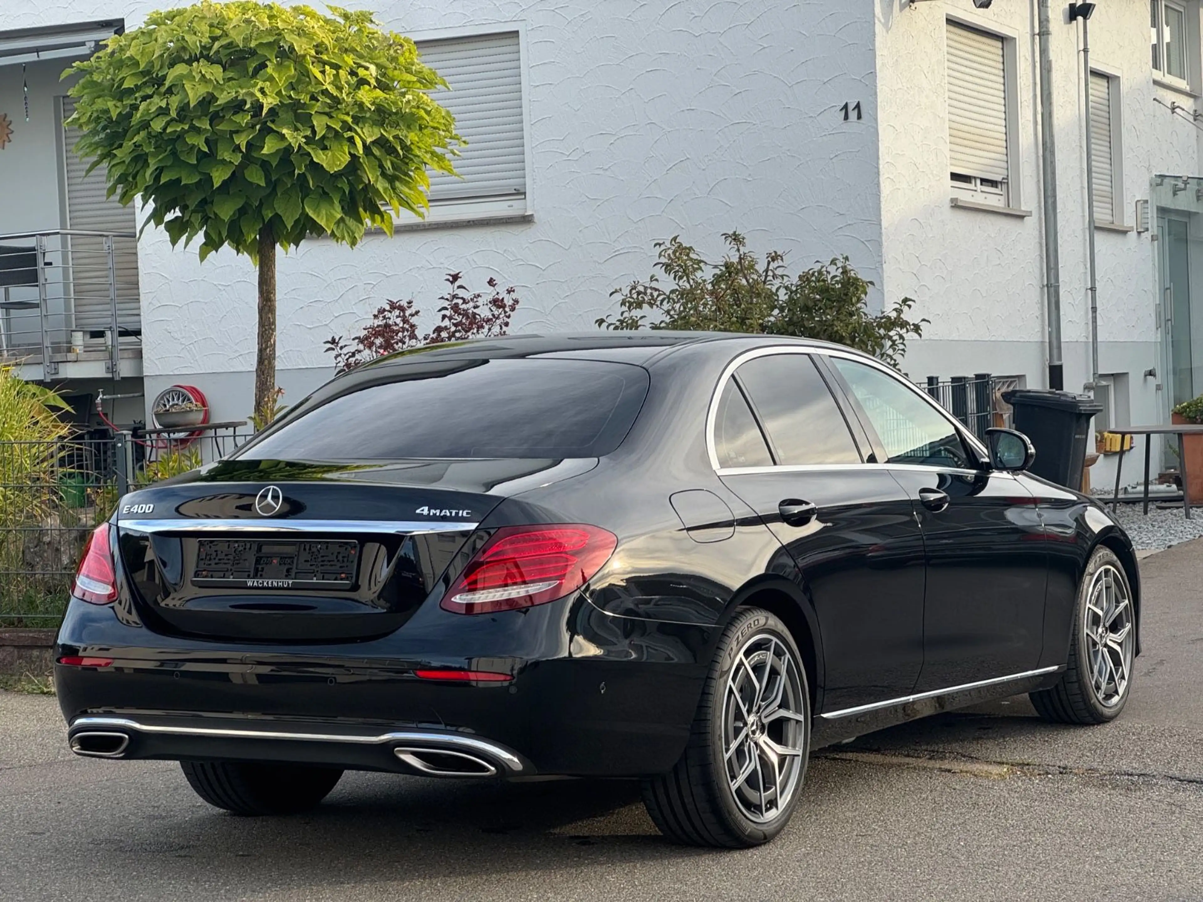 Mercedes-Benz E 400 Limousine 4Matic*AMG FELGEN* — photo 10