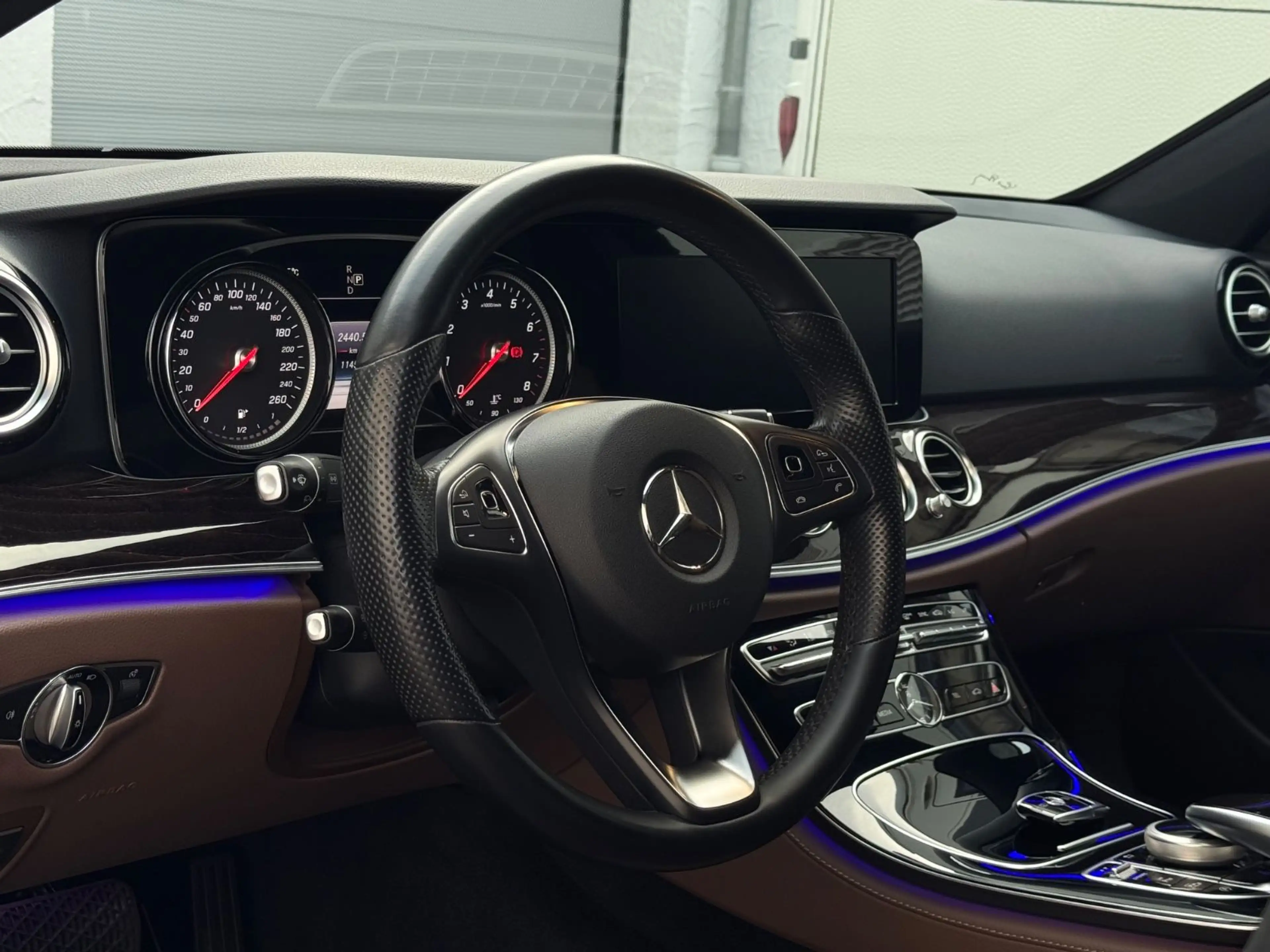 Mercedes-Benz E 400 Limousine 4Matic*AMG FELGEN* — photo 12