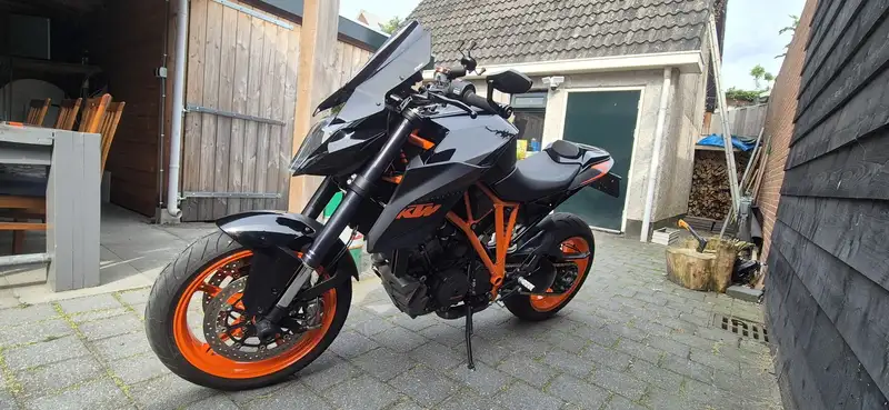 KTM 1290 SUPER DUKE R - foto 8