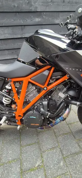 KTM 1290 SUPER DUKE R - foto 5