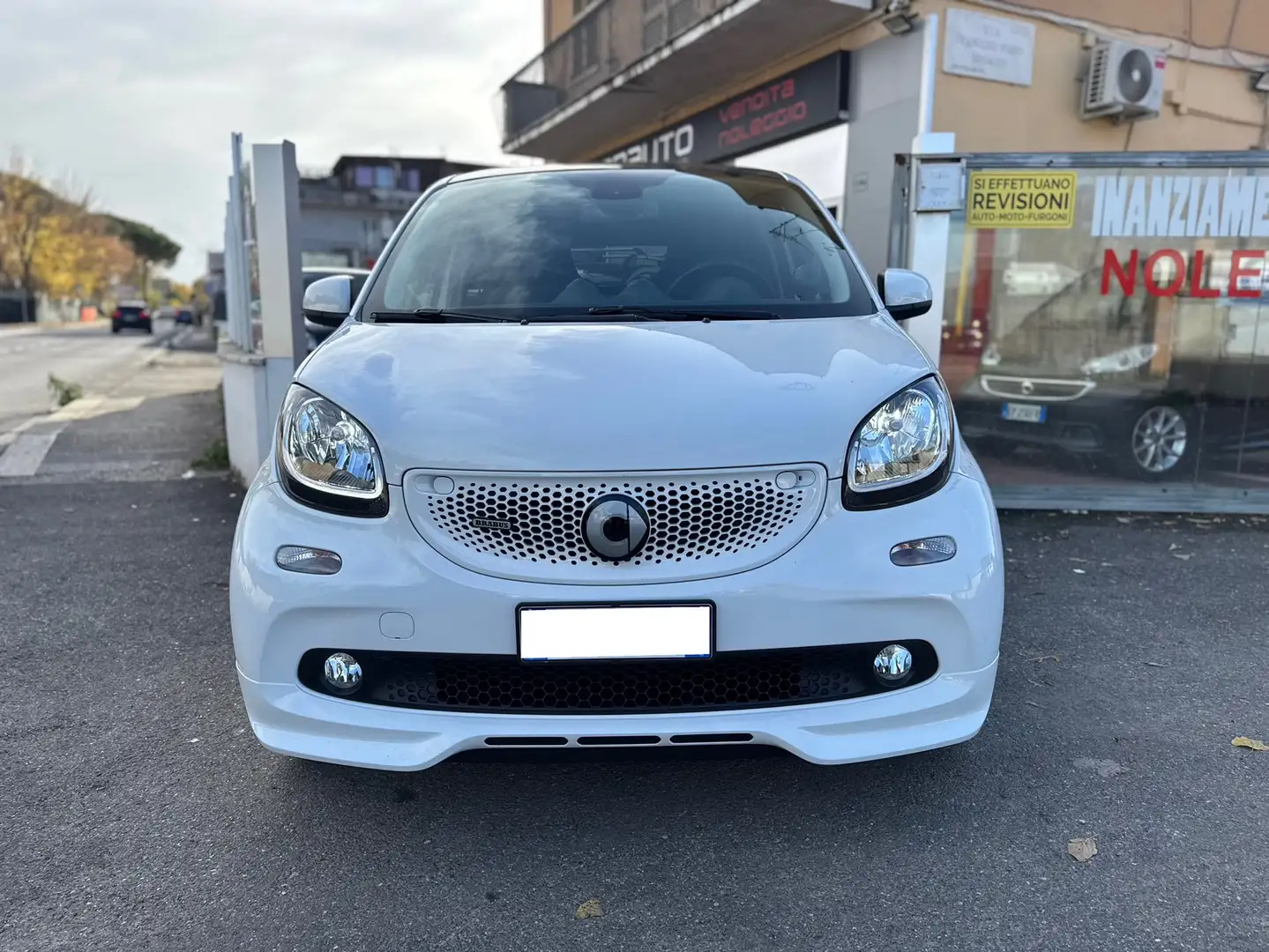 smart forFour 0.9 t Brabus Xclusive 109cv twinamic Blanc - 2