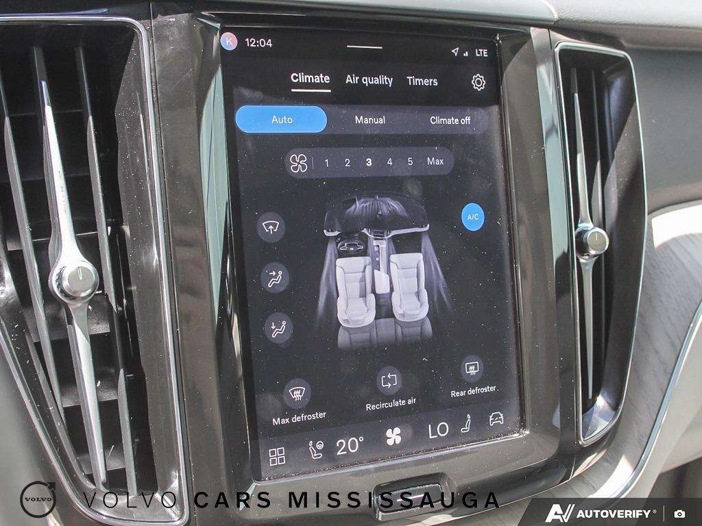 2024 Volvo XC60 Plus Dark Theme thumb 20