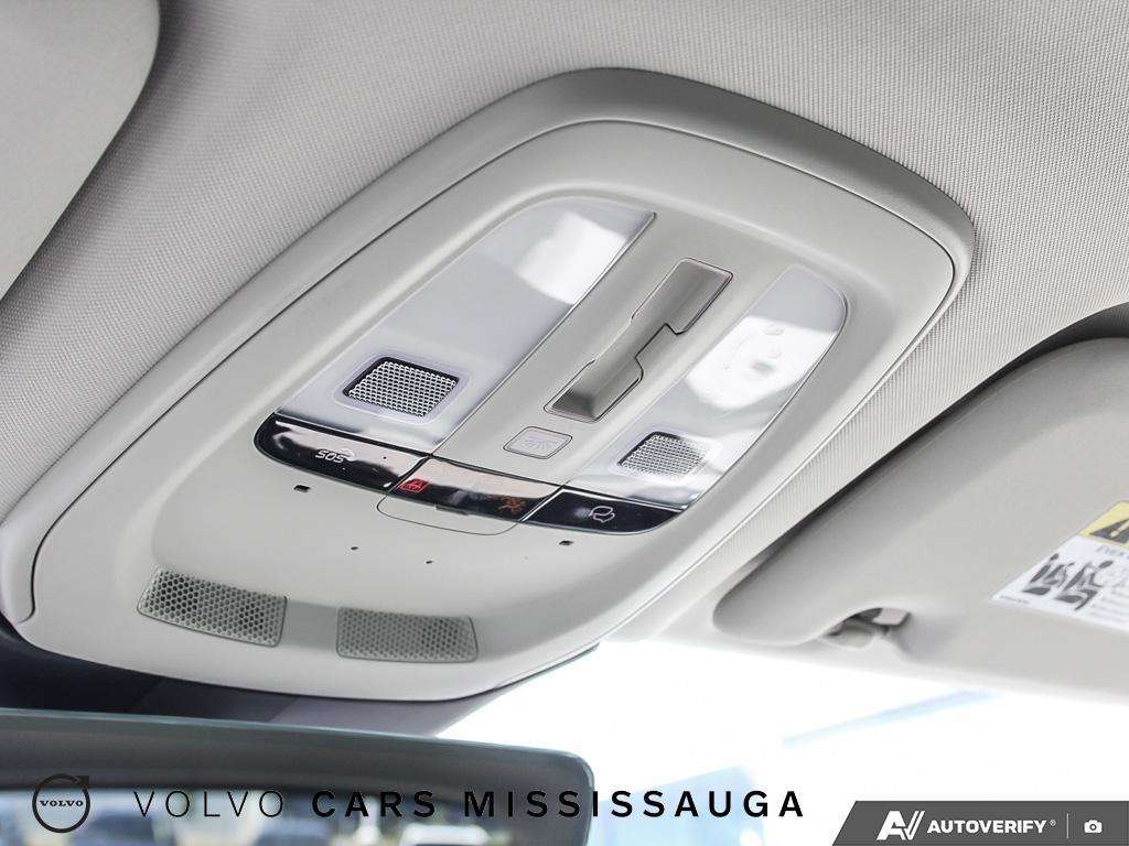 2024 Volvo XC60 Plus Dark Theme thumb 22