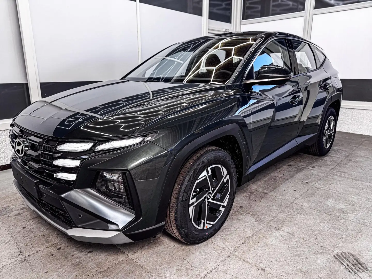 Hyundai TUCSON TREND SHZ RFK NAVI TEMPOMAT 1.6 T-GDi LP 110,3k... Grün - 1