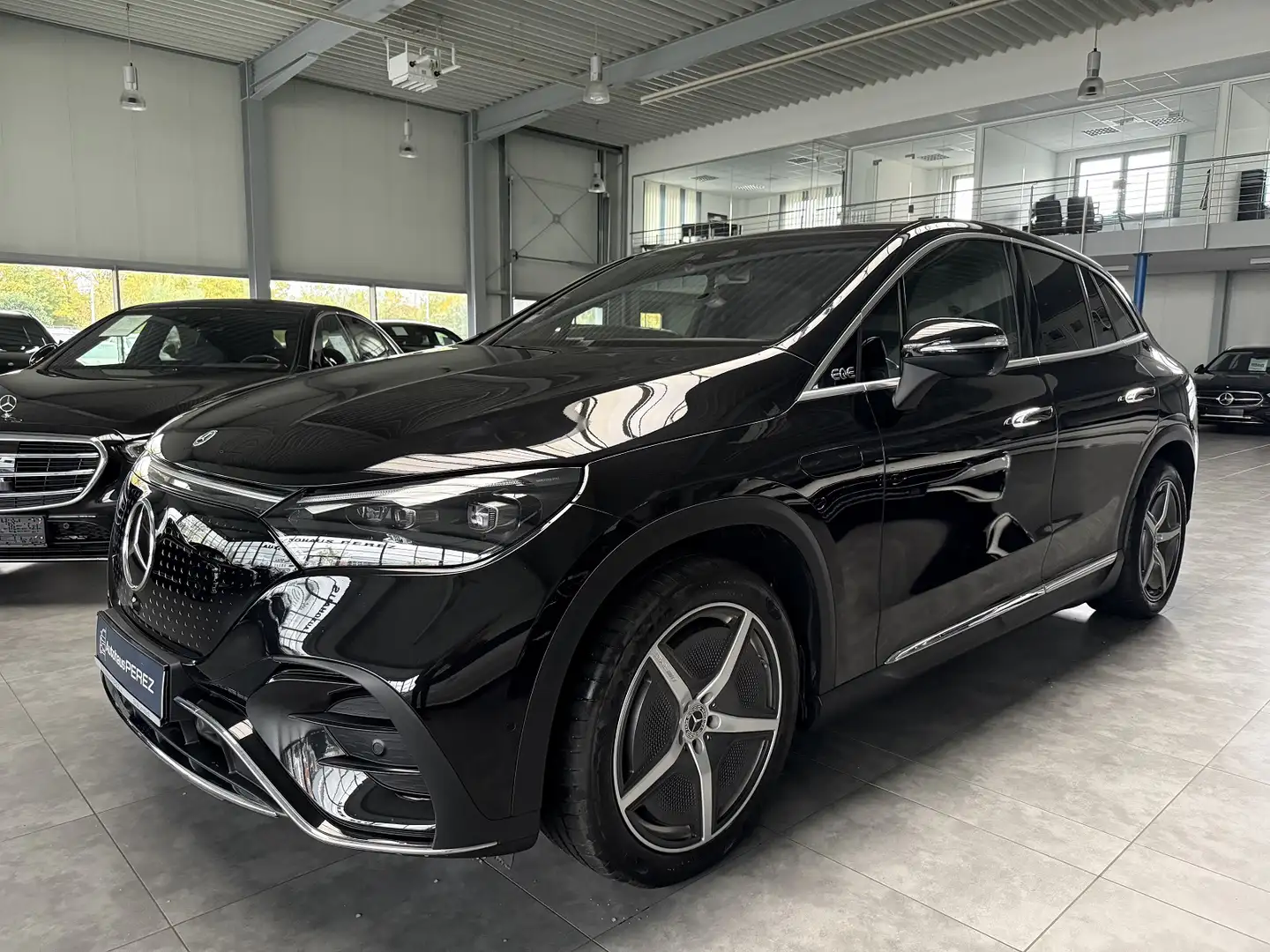 Mercedes-Benz EQE SUV 500 4M AMG PREMIUM+ REMOTEPARK-BURMESTER Schwarz - 2