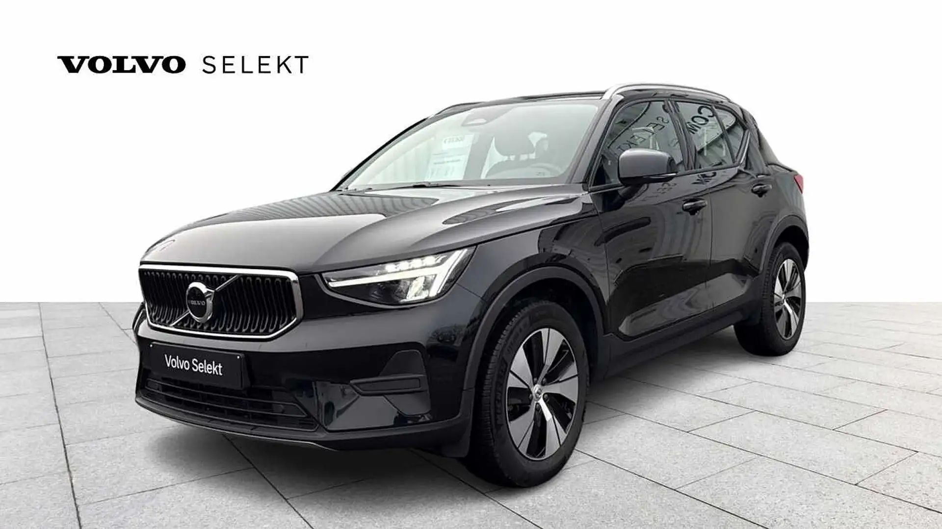 Volvo XC40 Core, B3 Mild hybrid, Benzine Noir - 1