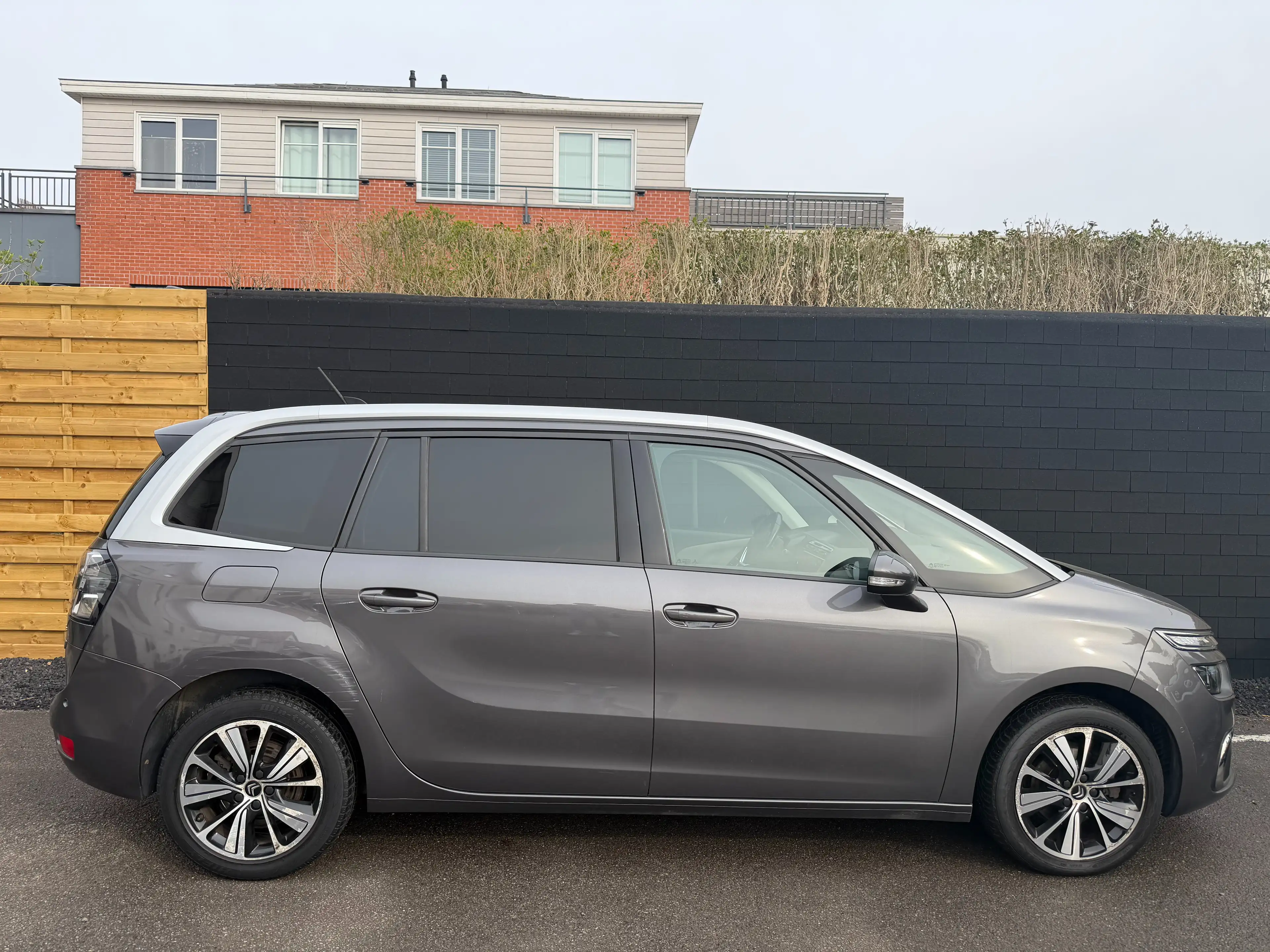 Citroen Grand C4 SpaceTourer 1.5 BlueHDi+7 PLCS+AIRCO+ECRAN+CUIR+SIEGES MASSANT — photo 8