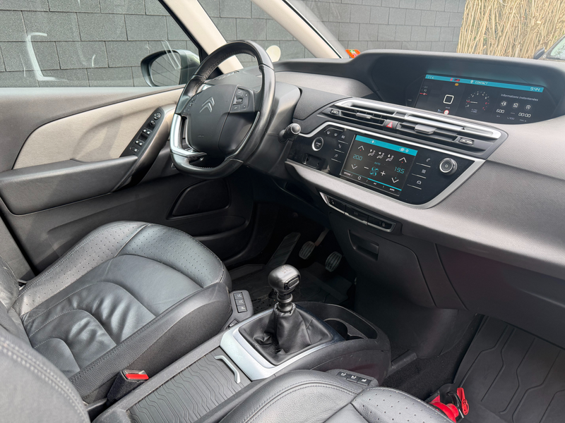 Citroen Grand C4 SpaceTourer 1.5 BlueHDi+7 PLCS+AIRCO+ECRAN+CUIR+SIEGES MASSANT — photo 12