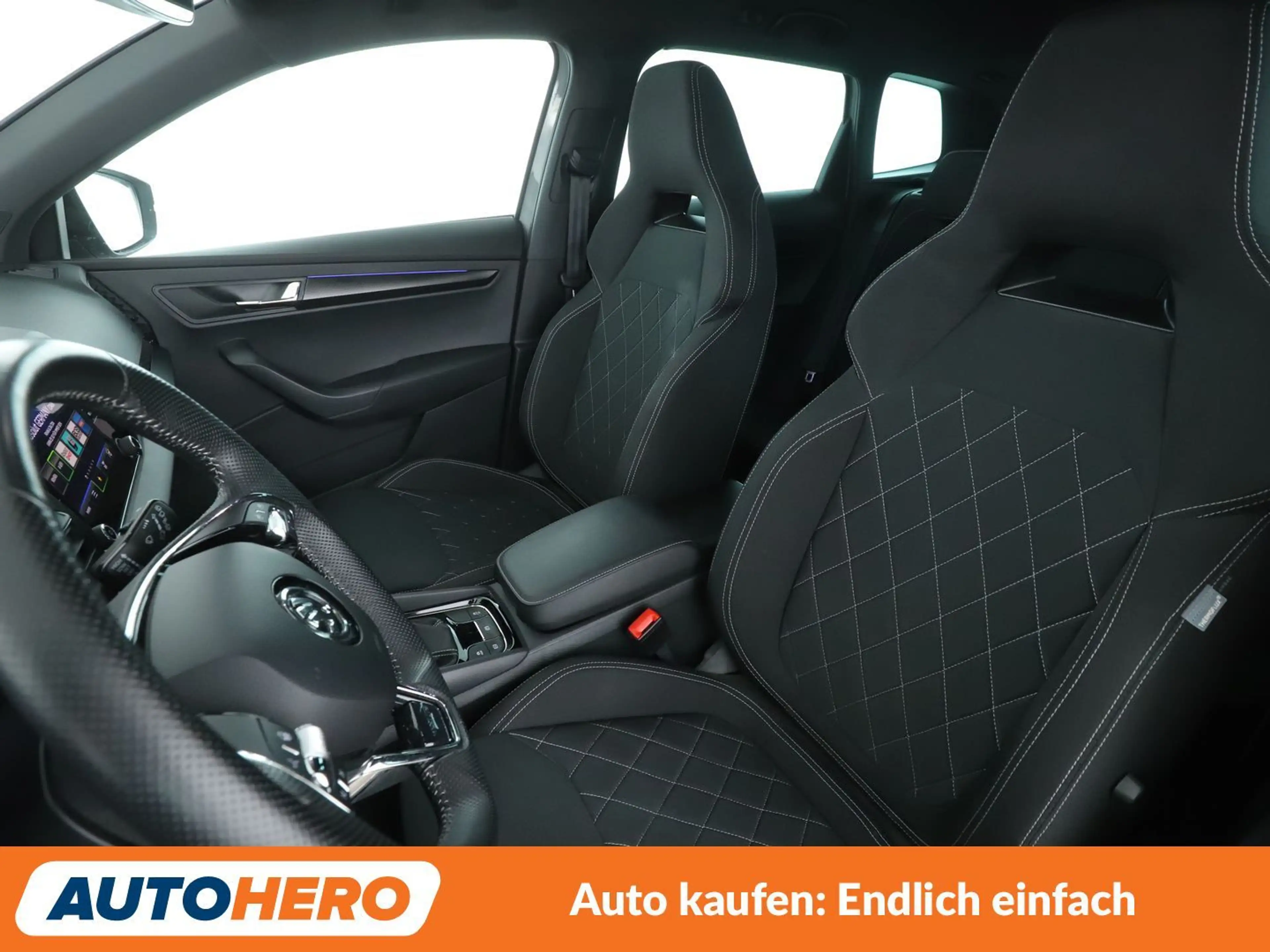 Skoda Karoq 1.5 TSI ACT SportLine*NAV*LED*TEMPO*CAM*PDC*SHZ* — photo 10