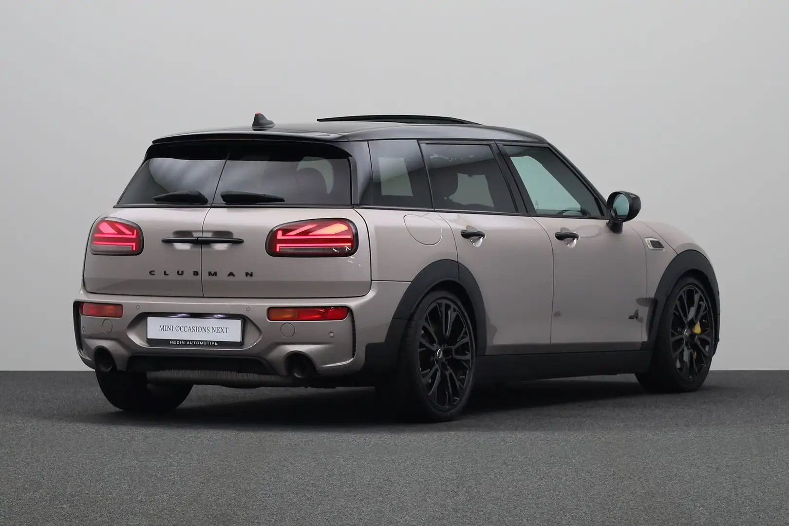 MINI John Cooper Works Clubman Mini 2.0 JCW ALL4 | Panoramdak | Head-Up Display | Grijs - 2