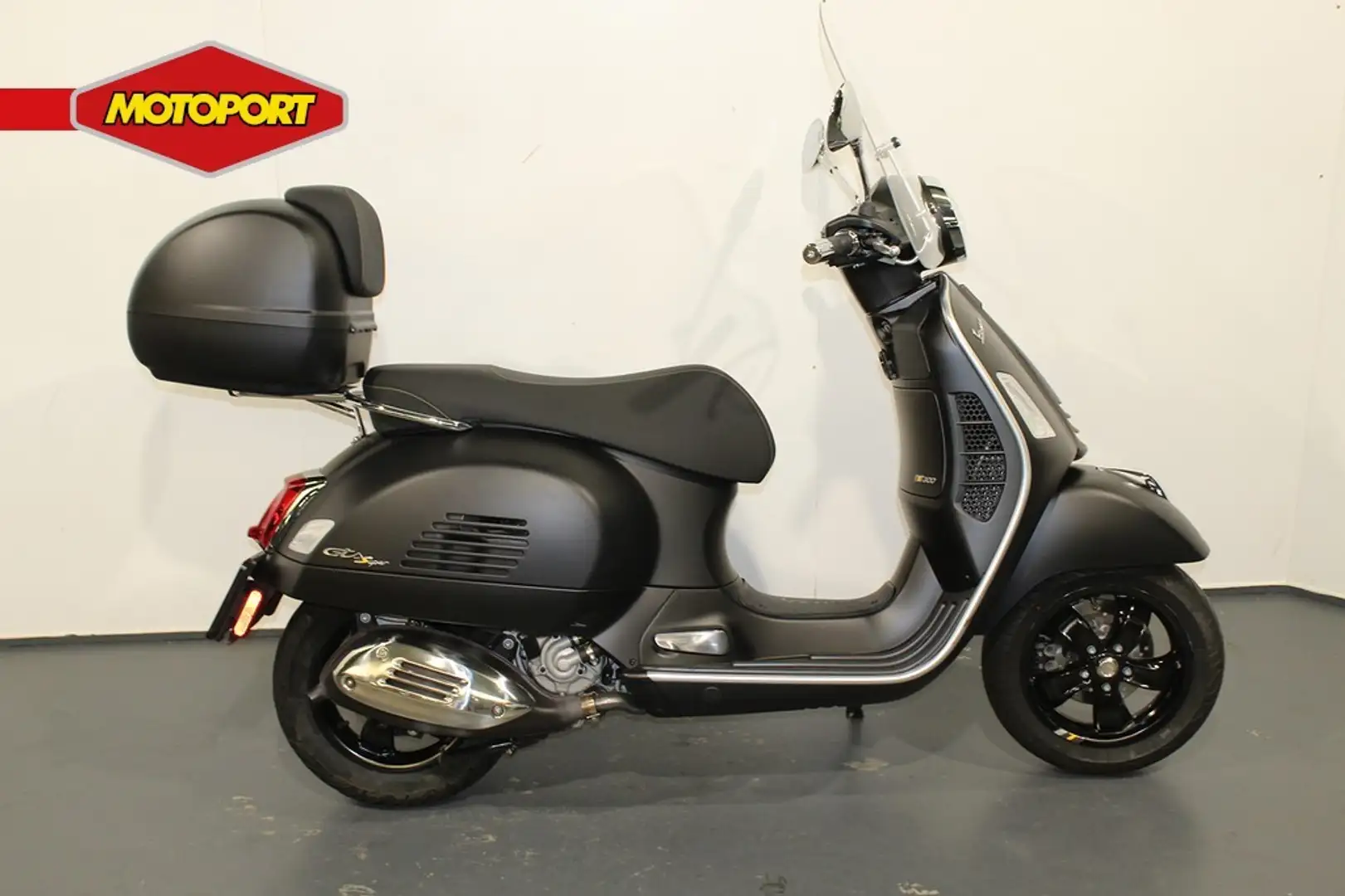Vespa GTS Super Tech 300 Supertech Noir - 1