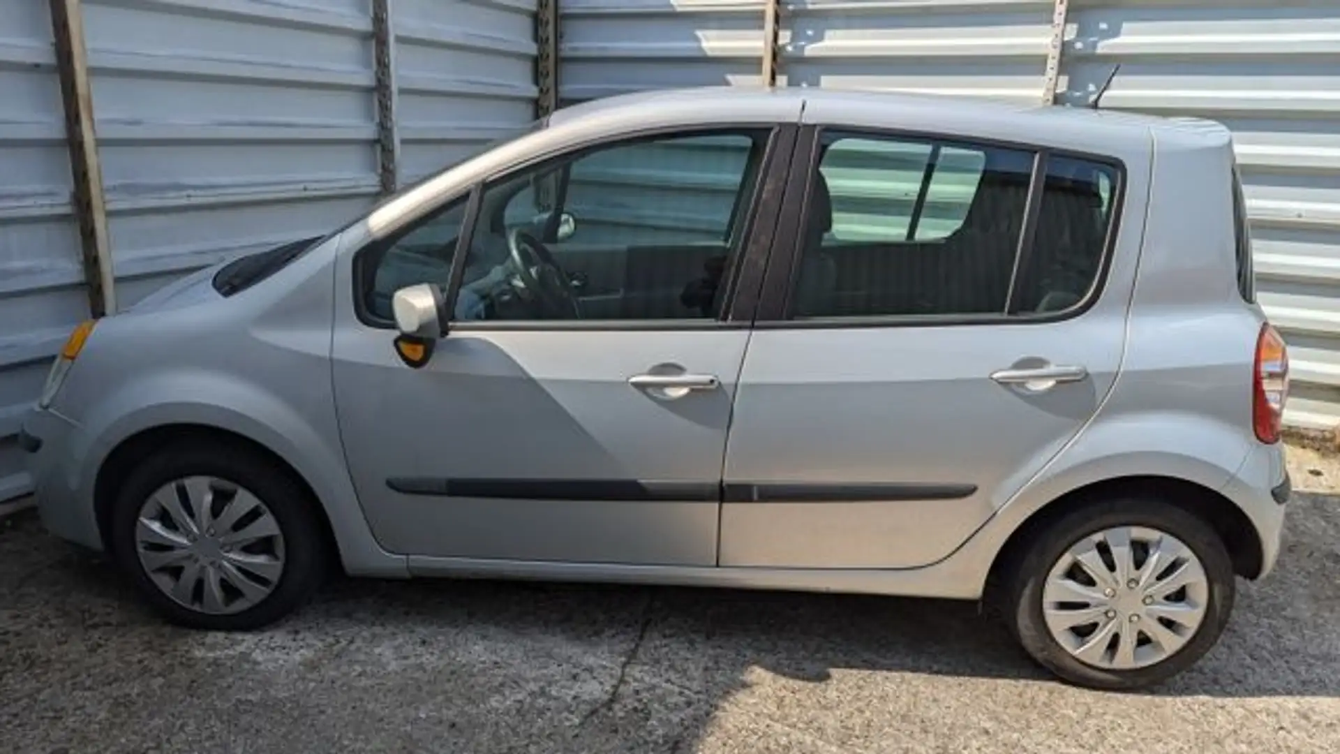 Renault Modus 1.2 16V Dynamique Grigio - 2