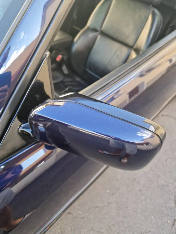 BMW 320i, foto 2