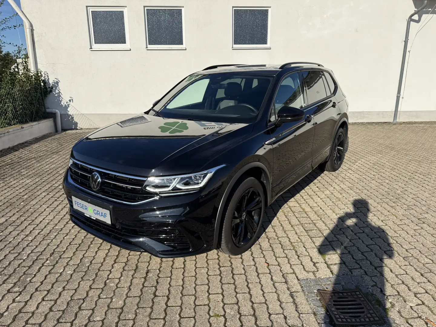Volkswagen Tiguan Allspace R-Line 2.0 TDI DSG 4M 360° MATRIX PANO Schwarz - 2