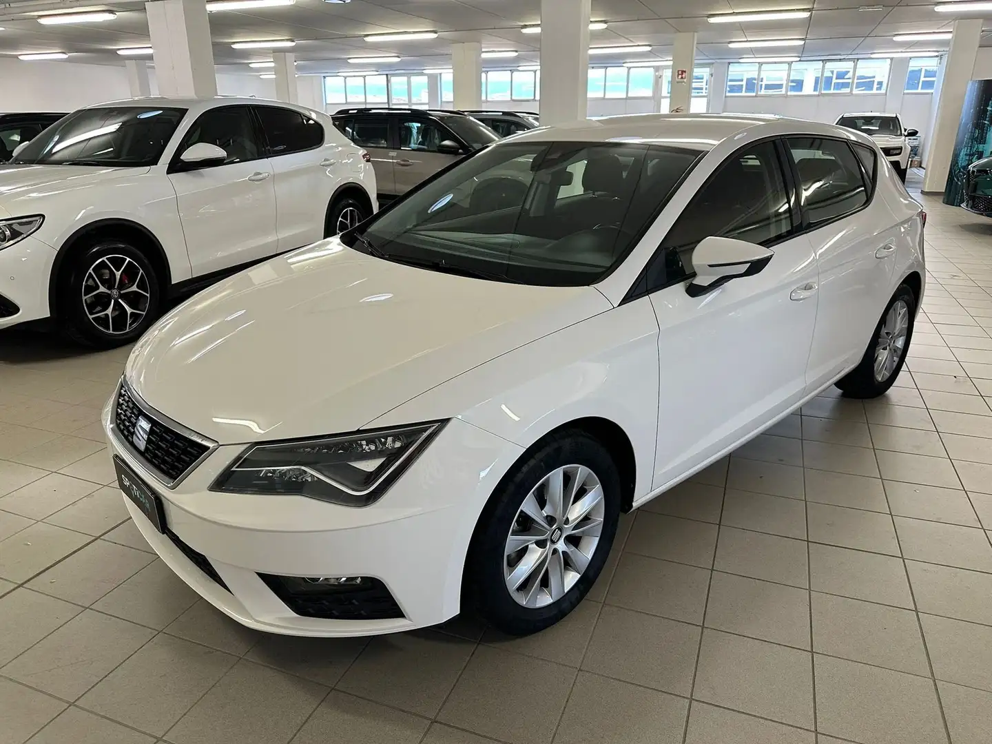 SEAT Leon Leon 1.5 TGI 5p. Business Bianco - 2