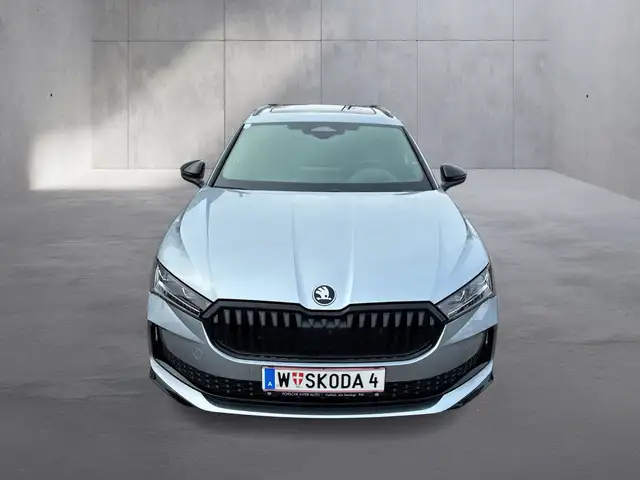 Skoda Superb Sportline iV TSI DSG Ansicht 2