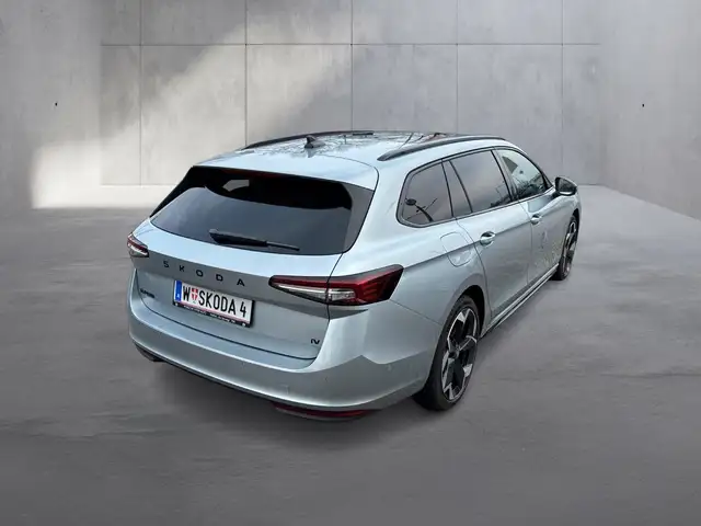 Skoda Superb Sportline iV TSI DSG Ansicht 6