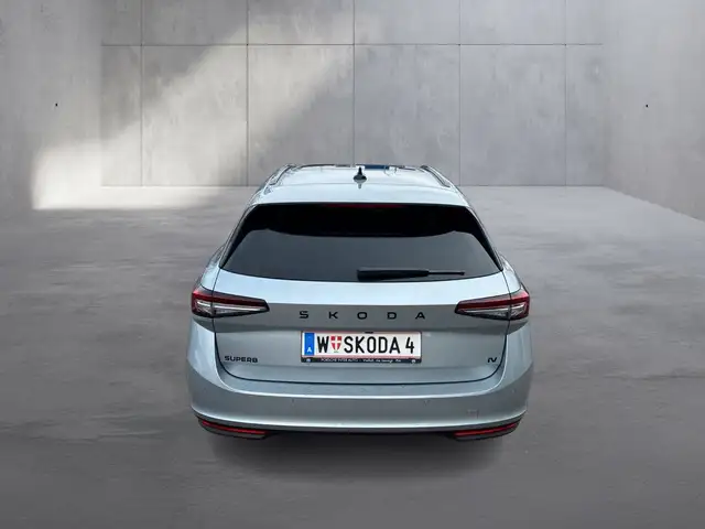 Skoda Superb Sportline iV TSI DSG Ansicht 7