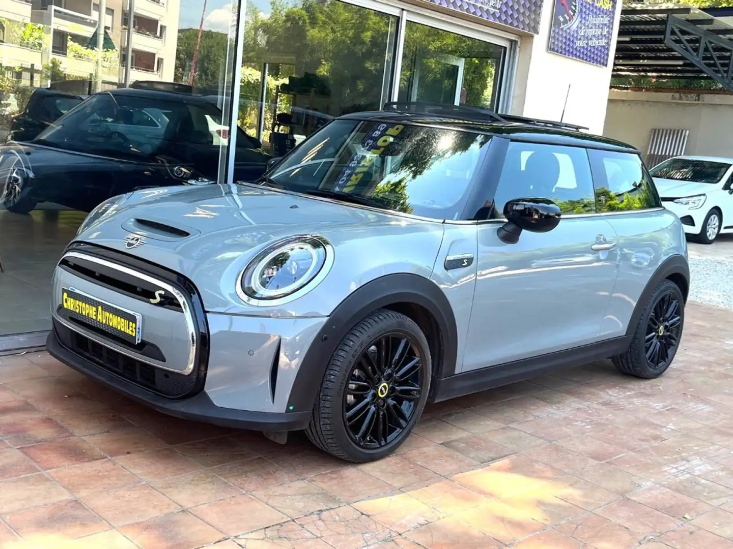 MINI Cooper SE 184 YOURS - 1