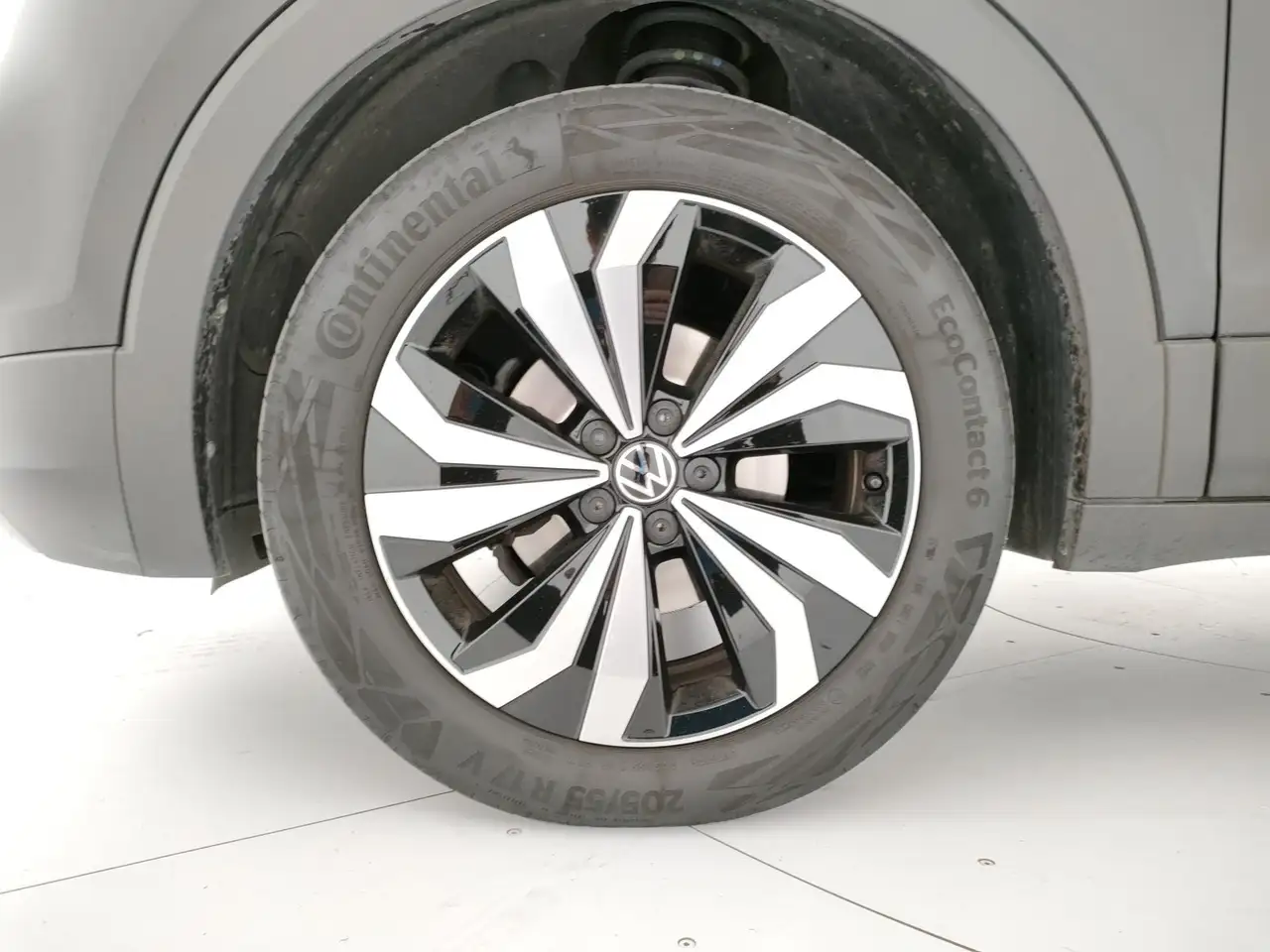 Volkswagen T-Cross 1.0 tsi advanced 110cv dsg 17