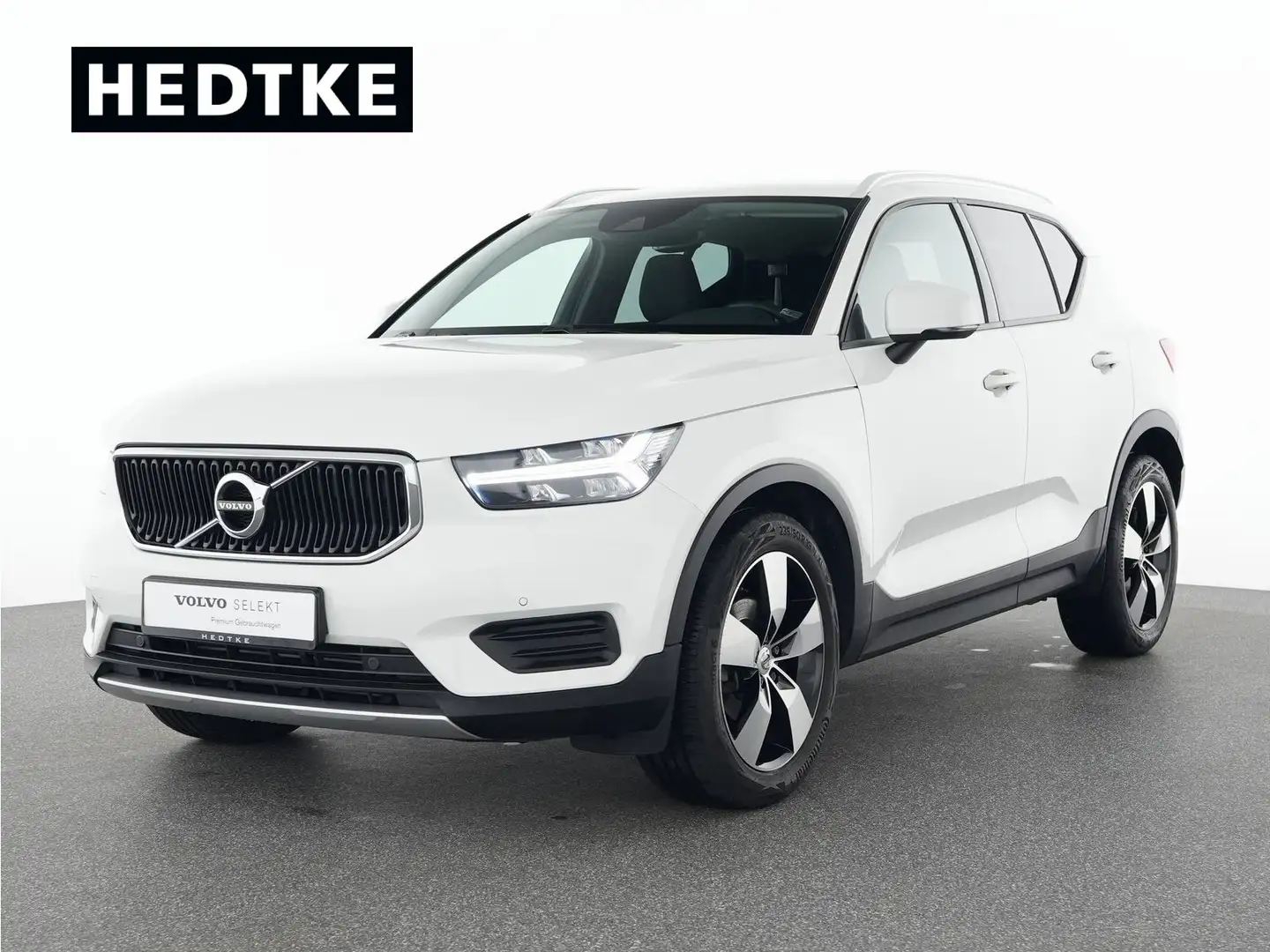 Volvo XC40 T2 Momentum Pro 19"+RFK+WSS-HZG+WINTER-PAKE Weiß - 1