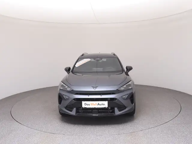 Cupra Formentor view 3