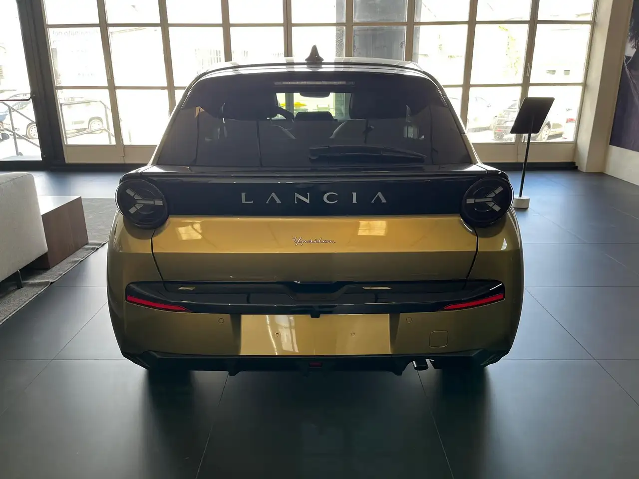 Lancia Ypsilon 2024