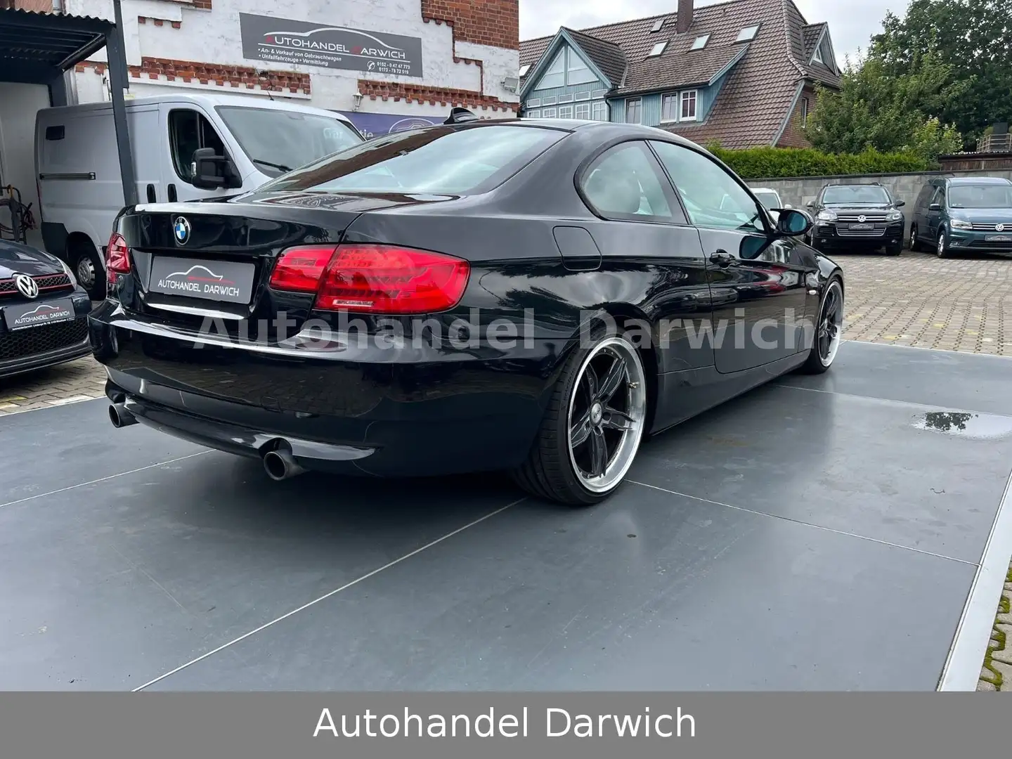 BMW 335 i Coupe Edition Xen/Sport/SSD Top Schwarz - 2