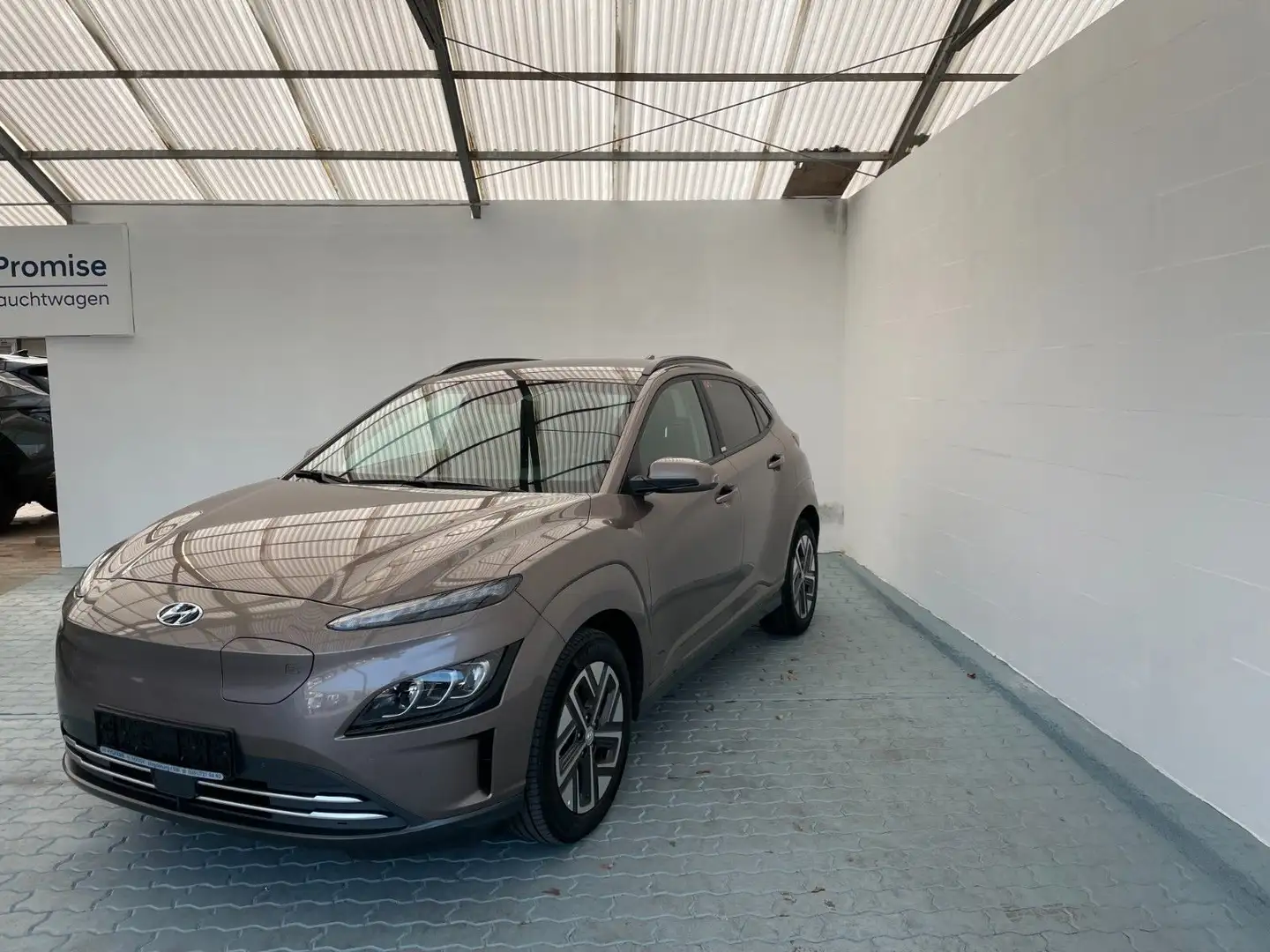 Hyundai KONA Trend Elektro 2WD 11KW OBC Navipaket Gold - 1