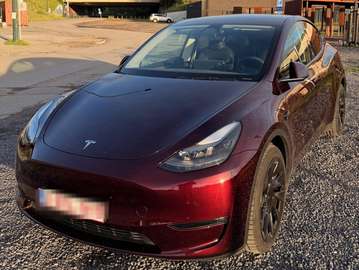 Model Y 72.5 kWh Dual Motor (377 kW)