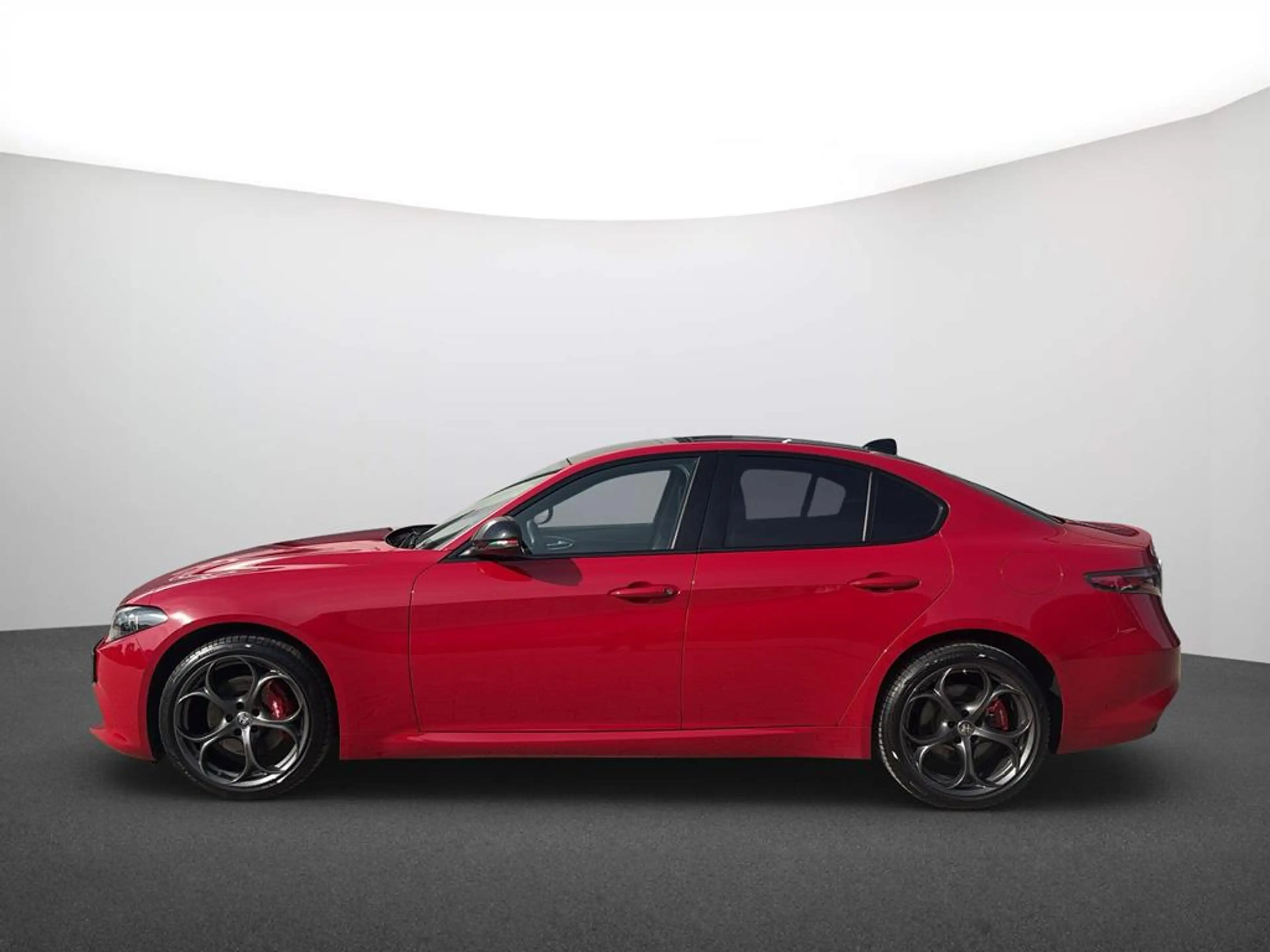 Alfa Romeo Giulia 2.0 Turbo 16V Tributo Italiano Q4 — photo 4