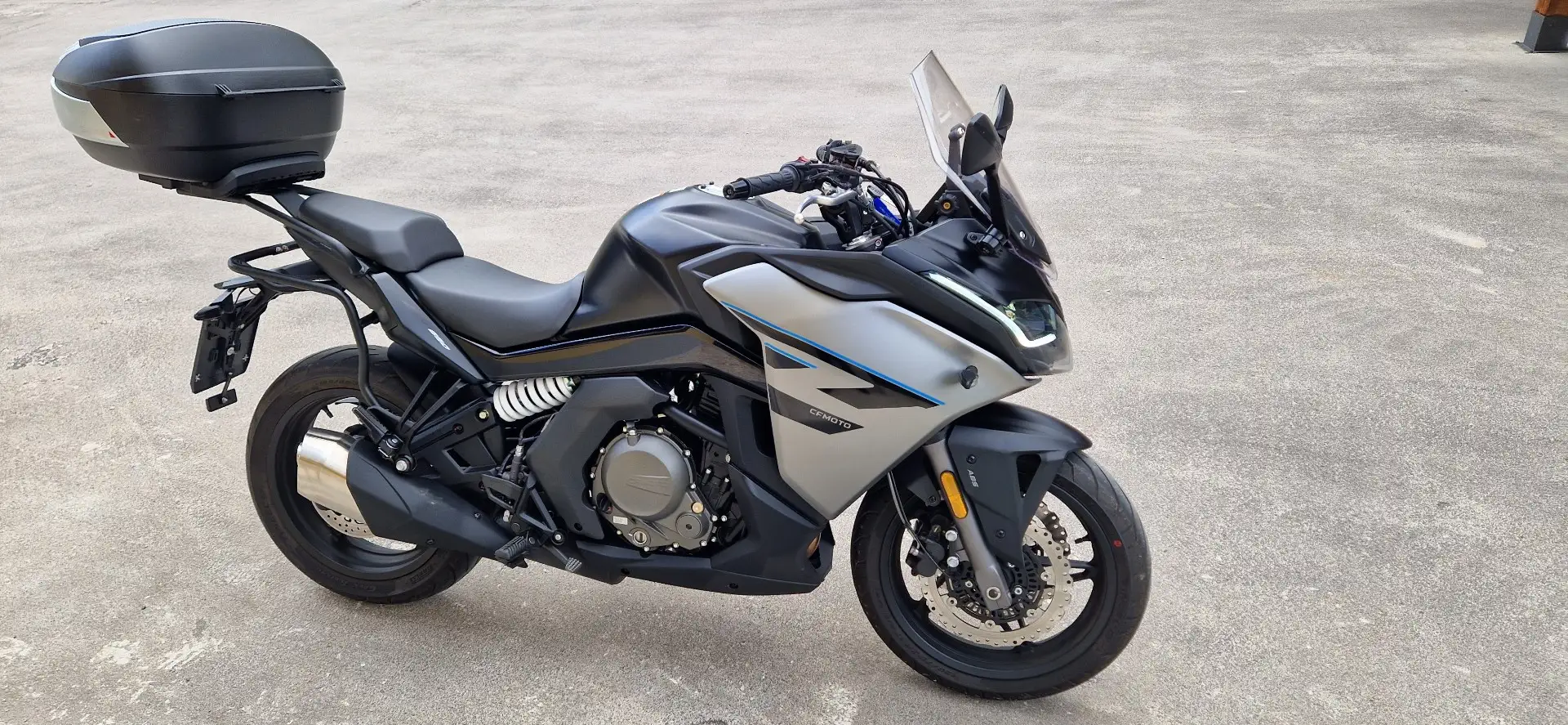 CFMOTO 650GT Negro - 1