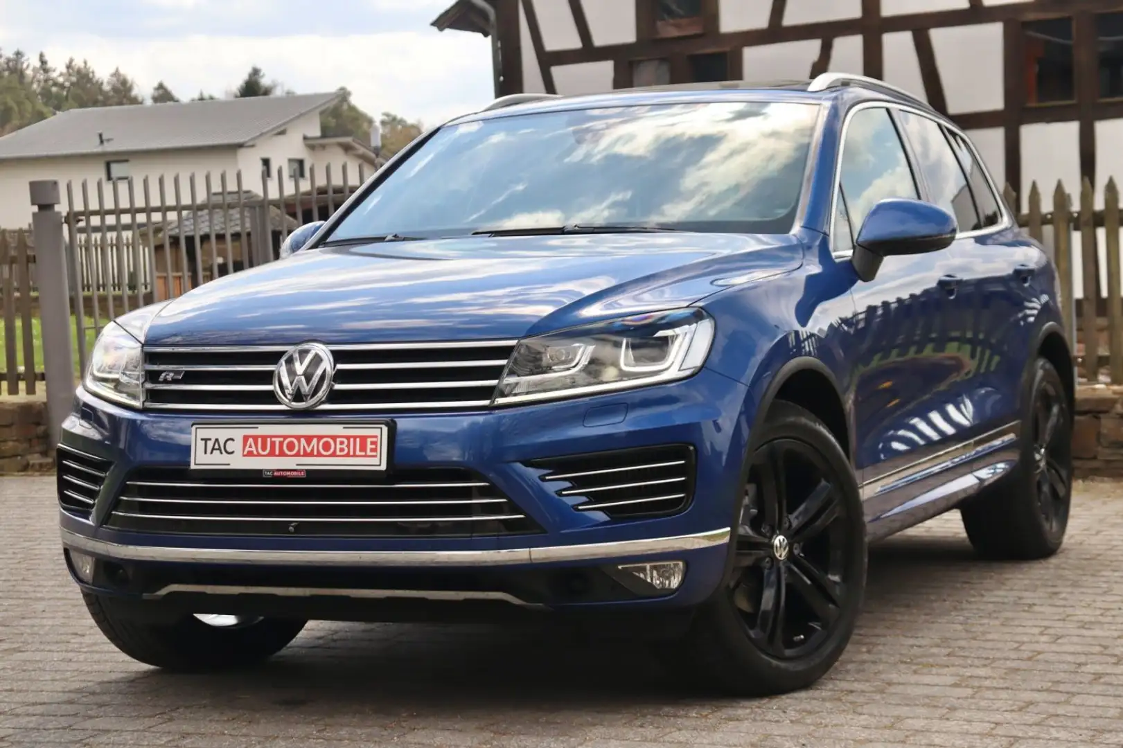 Volkswagen Touareg V6 TDI R-line Exclusive Terrain MEGA! Blau - 1