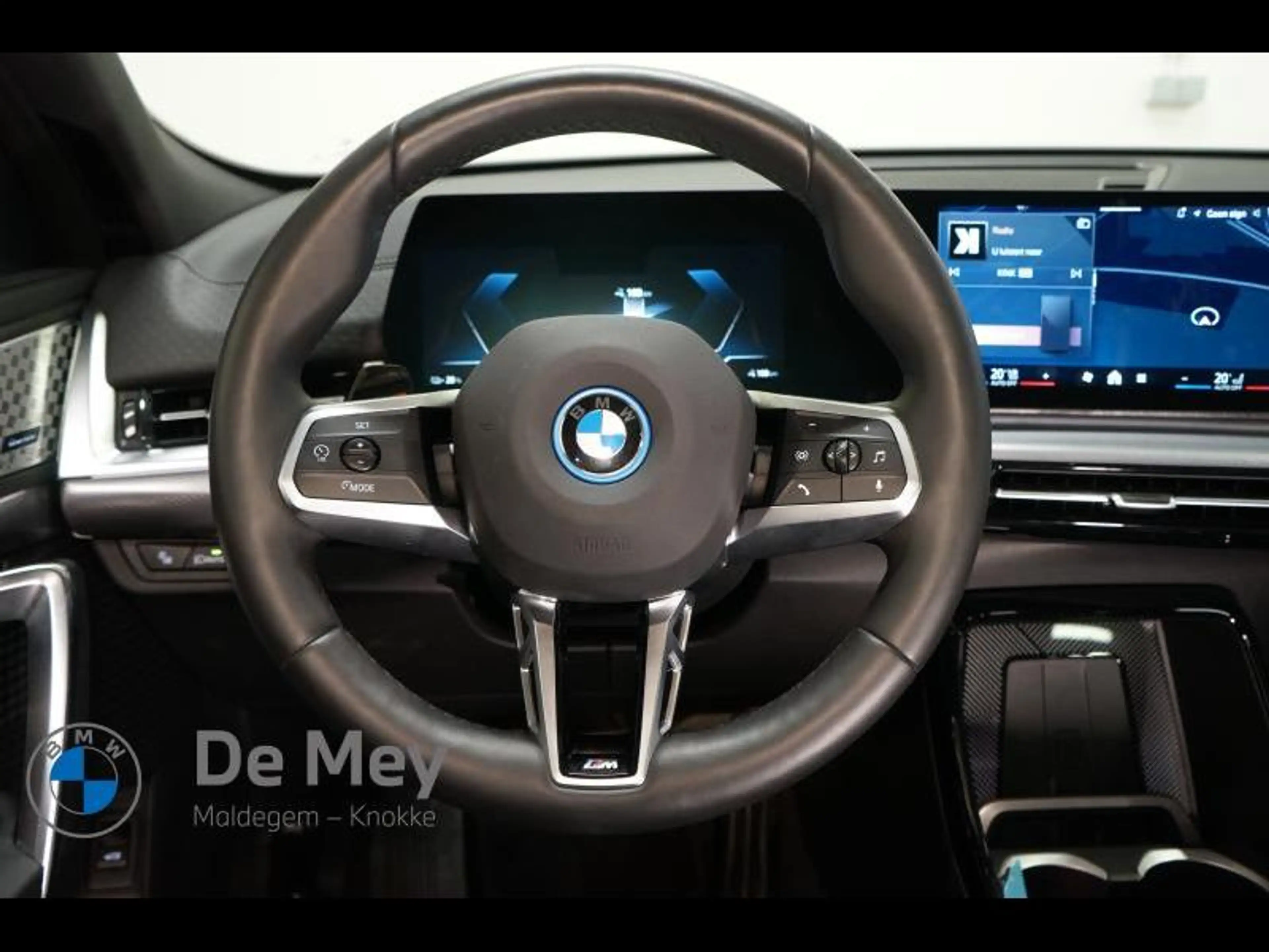 BMW iX2 / i eDrive20 — photo 9