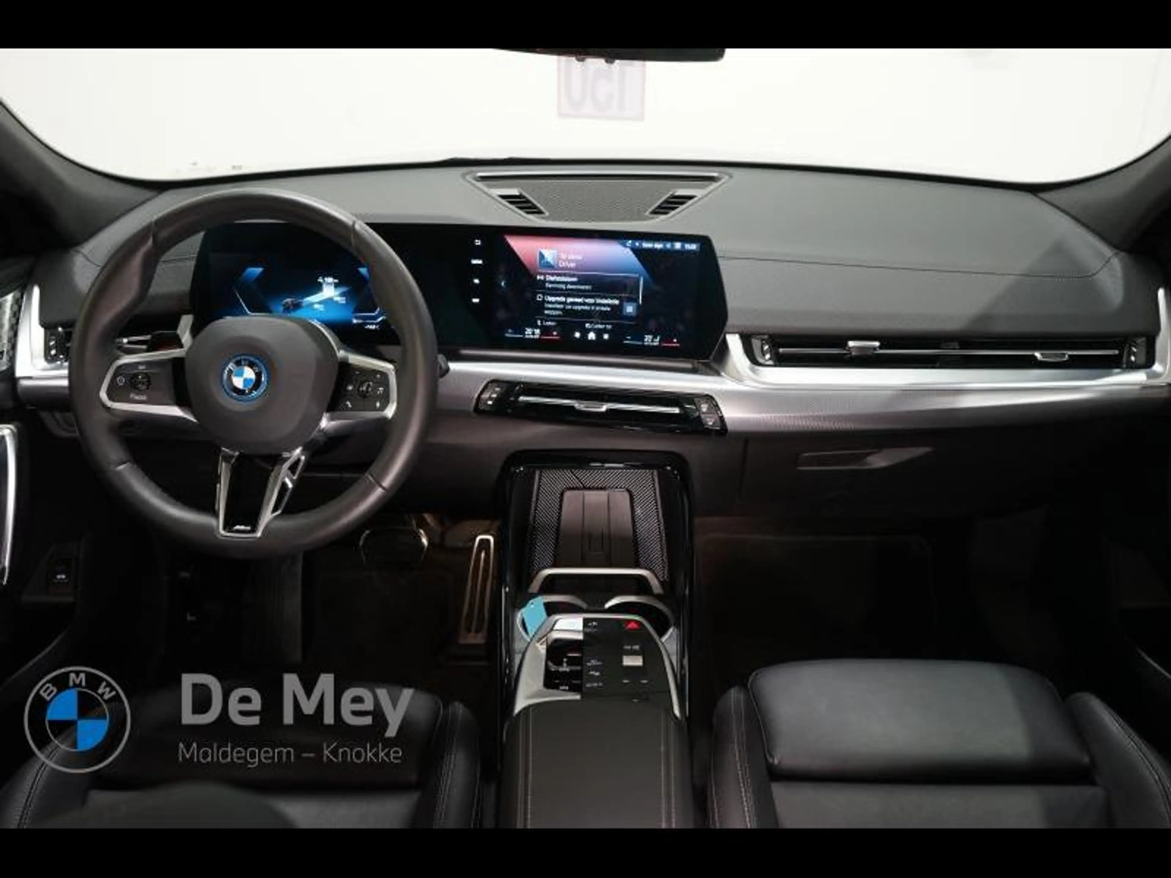 BMW iX2 / i eDrive20 — photo 6