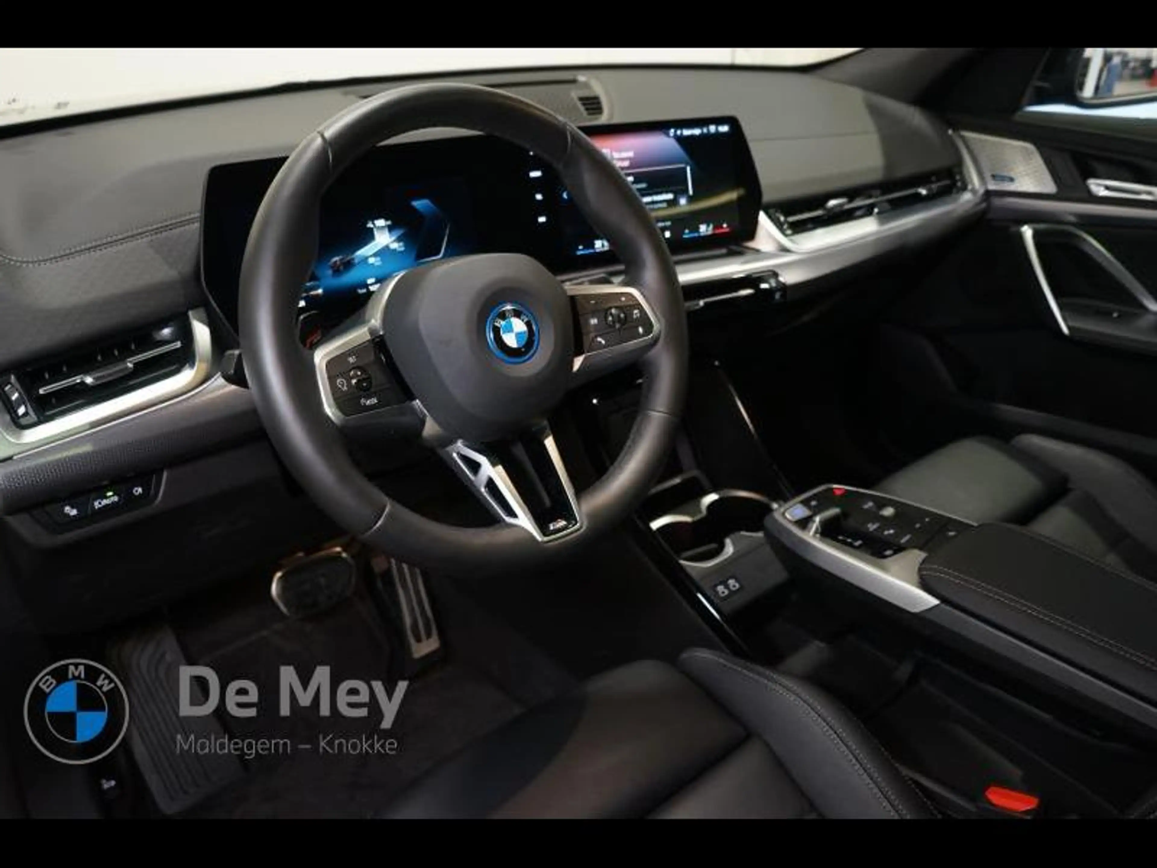 BMW iX2 / i eDrive20 — photo 5