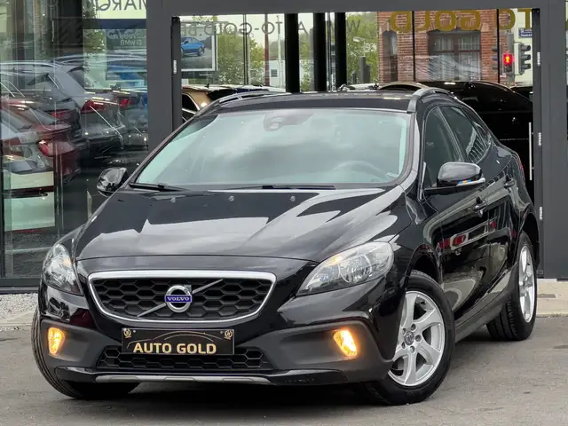 Volvo V40 Cross Country 1.6 D / ETAT SHOW-ROOM / NAVIGATION / 1PROP CARNET
