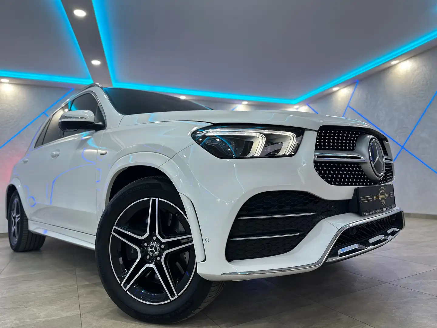 Mercedes-Benz GLE 350 de PHEV 4Matic Aut.*PANO*HEAD-UP*AMG-LINE*360°* Weiß - 1