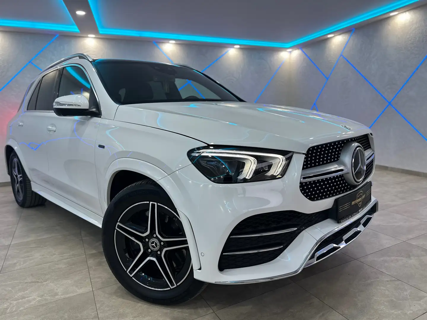 Mercedes-Benz GLE 350 de PHEV 4Matic Aut.*PANO*HEAD-UP*AMG-LINE*360°* Weiß - 2