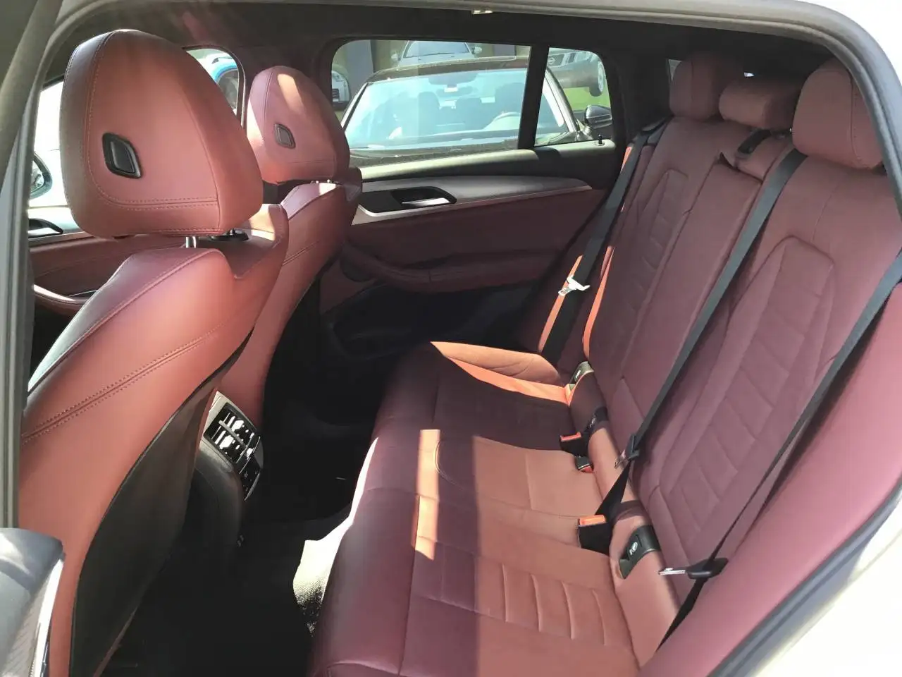 BMW X4 photo BMW X4