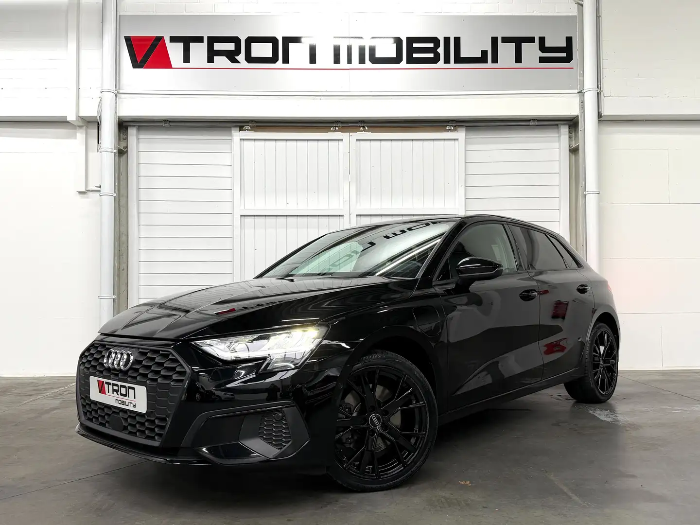 Audi A3 A3 40 TFSIe Sportback S tronic LED*NAV*DAB*CARPLAY Schwarz - 1