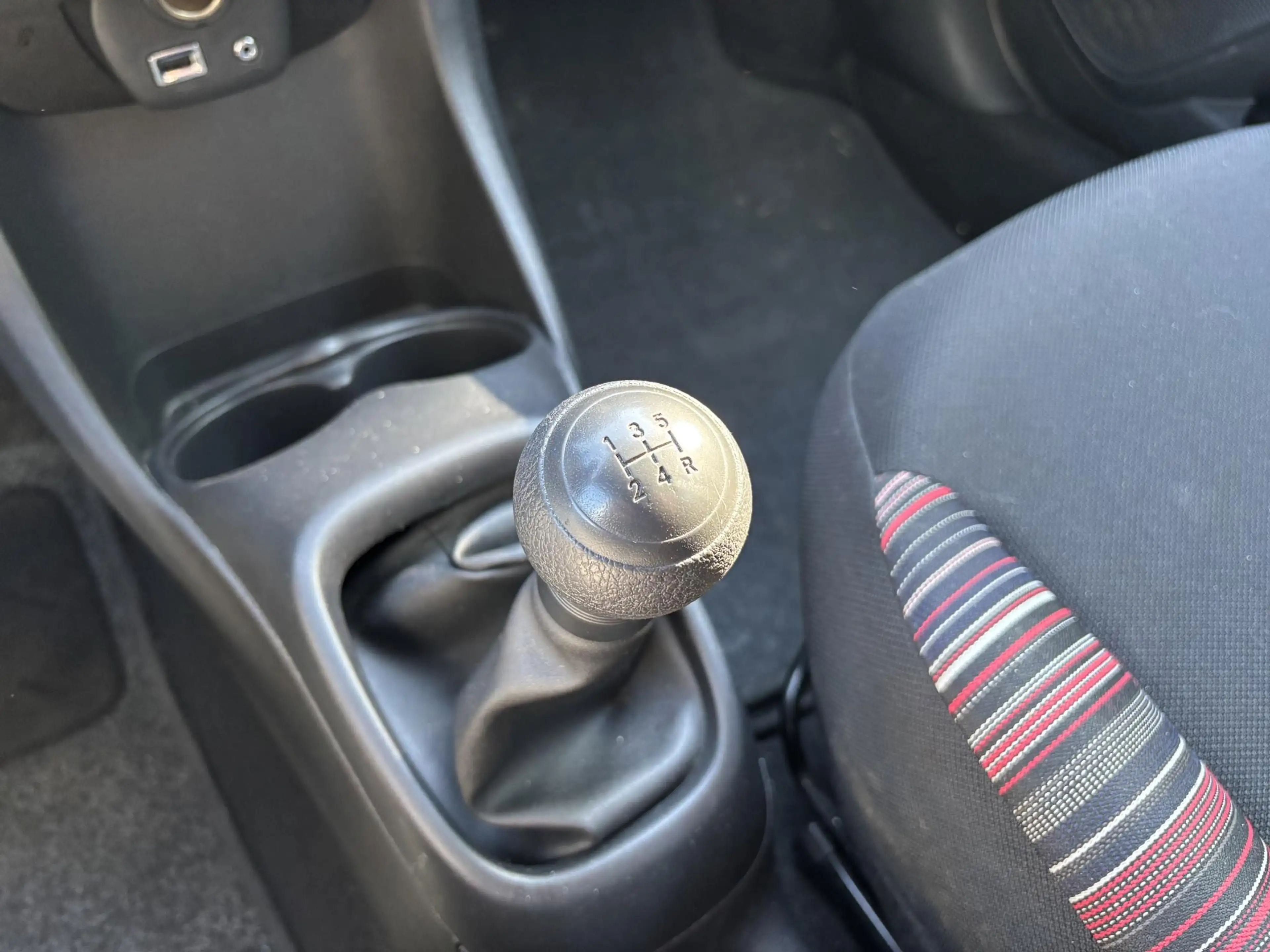 Citroen C1 1.0 e-VTi Selection l Airco l Radio l — photo 23