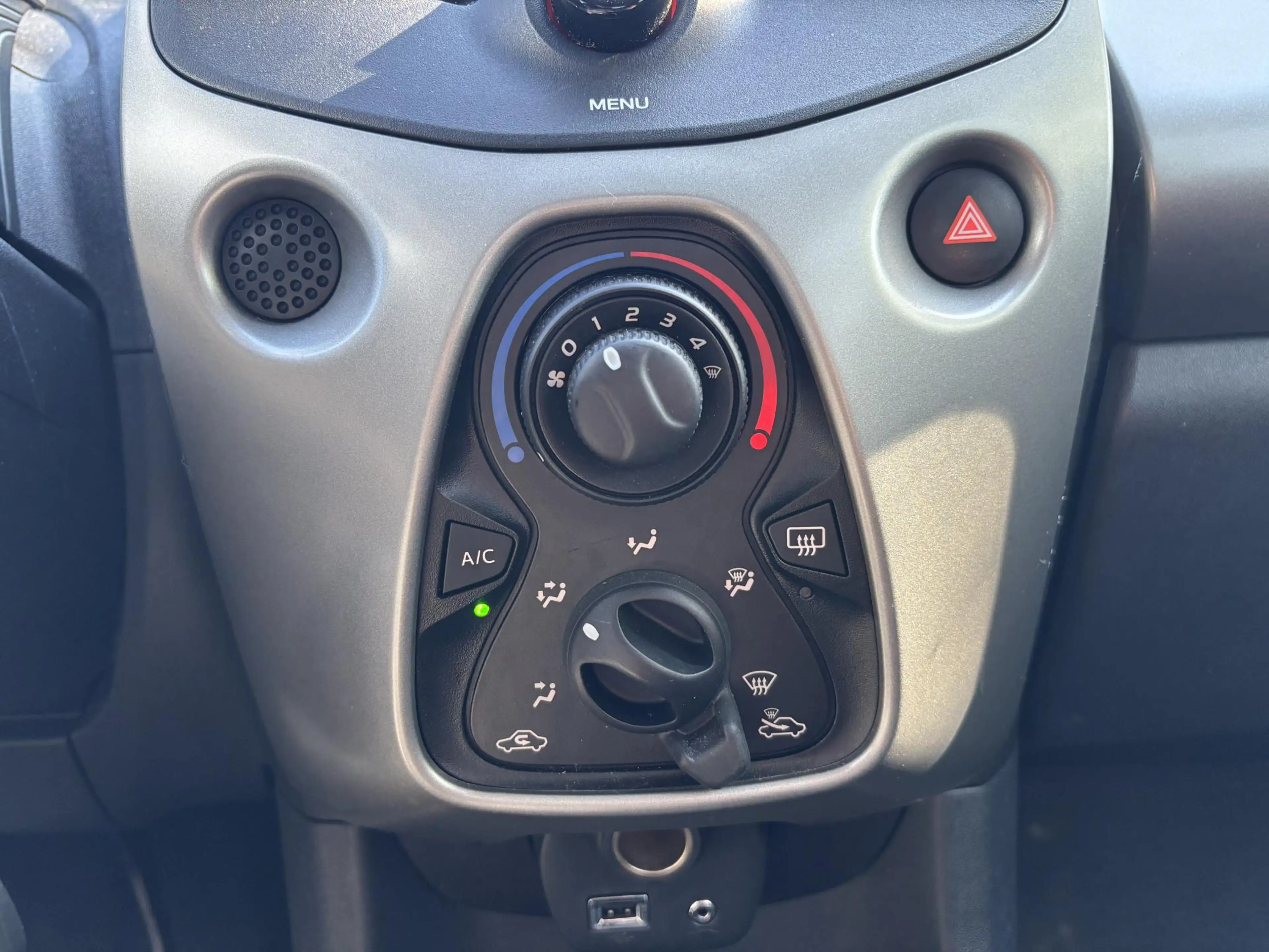 Citroen C1 1.0 e-VTi Selection l Airco l Radio l — photo 11