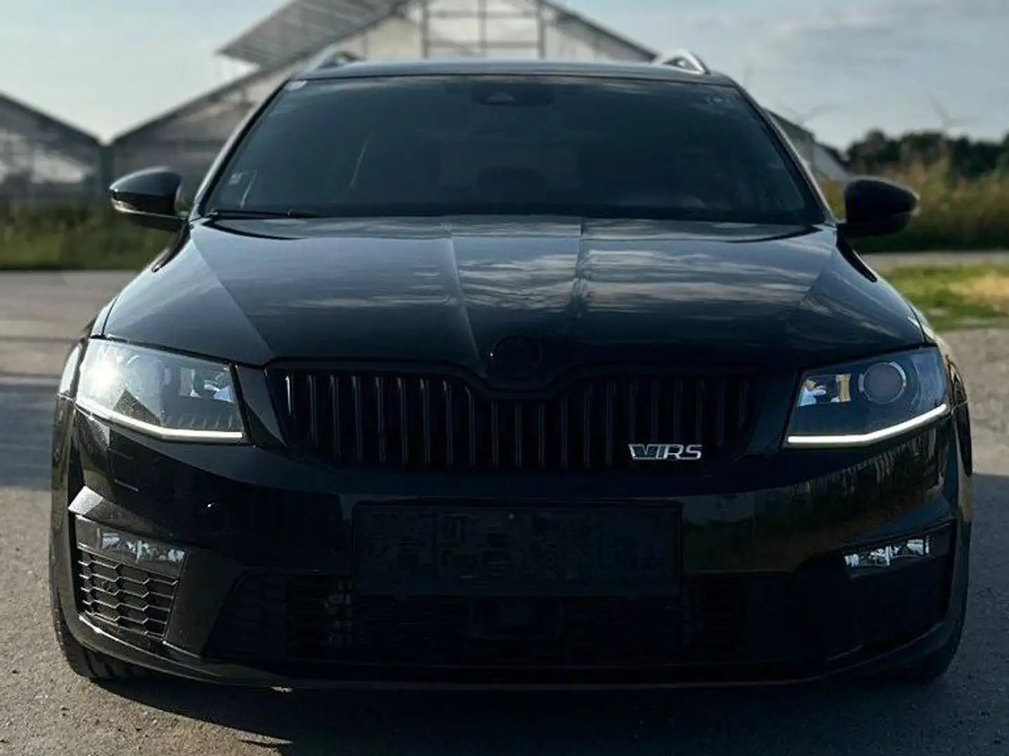 Skoda Octavia Combi RS 2,0 TSI Green tec Schwarz - 2