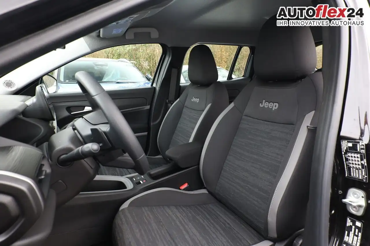 Jeep Avenger Longitude 1.2 Hybrid 110 DCT SHZ LED PDC 81 kW ... 5