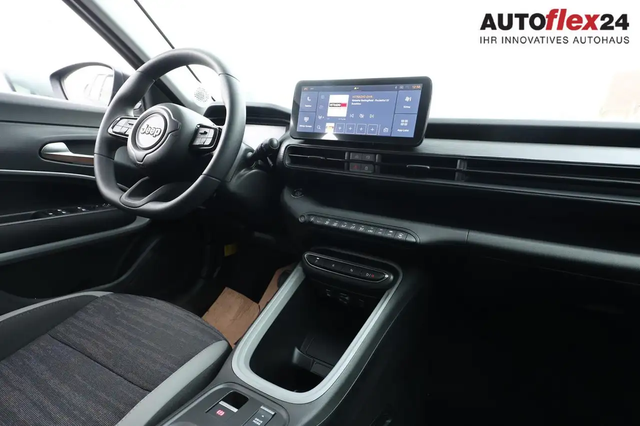 Jeep Avenger Longitude 1.2 Hybrid 110 DCT SHZ LED PDC 81 kW ... 8