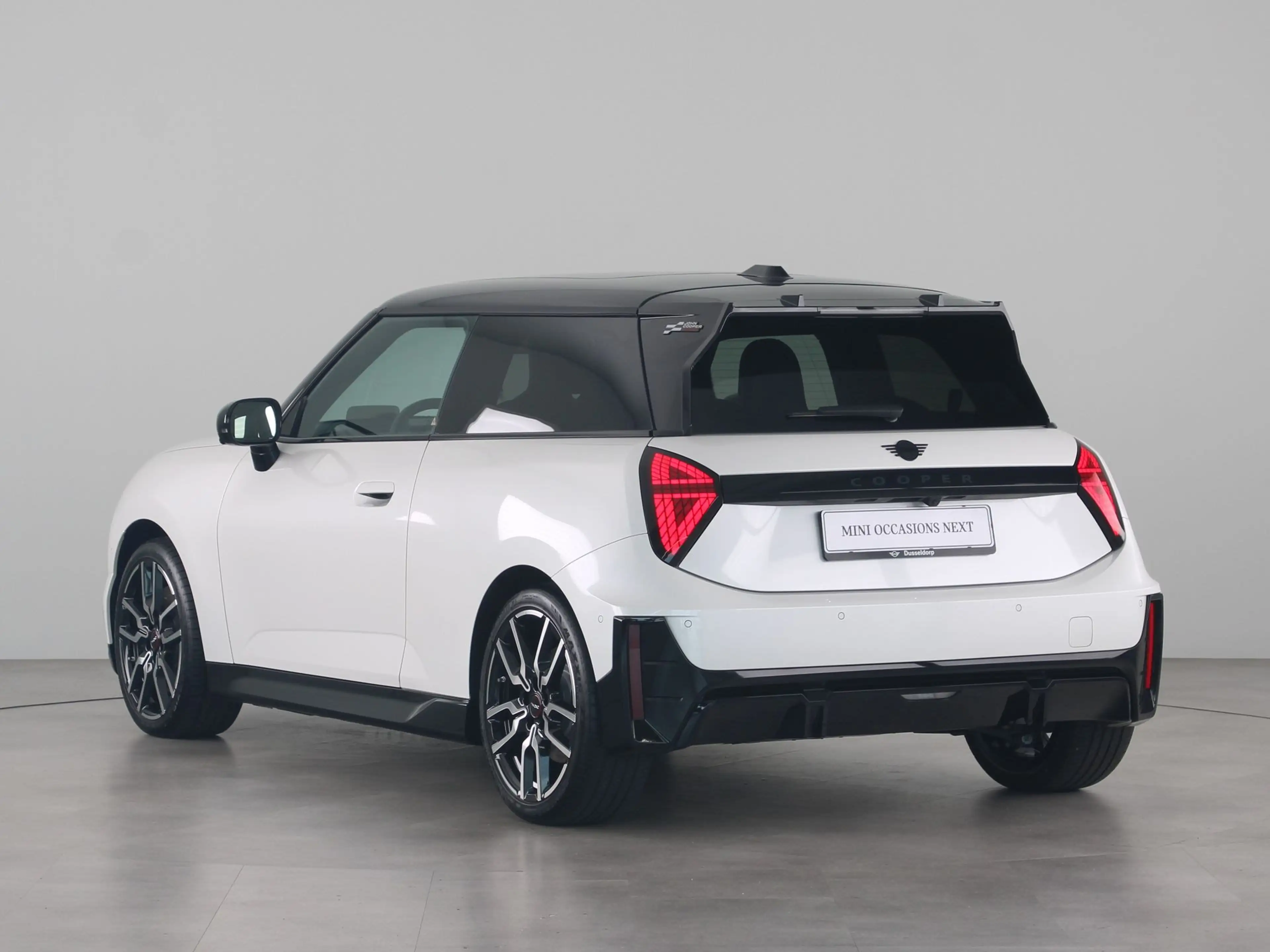 MINI Cooper E John Cooper Works Pakket XL — photo 12
