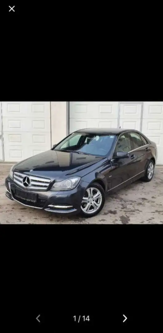 Mercedes-Benz 200 - 1