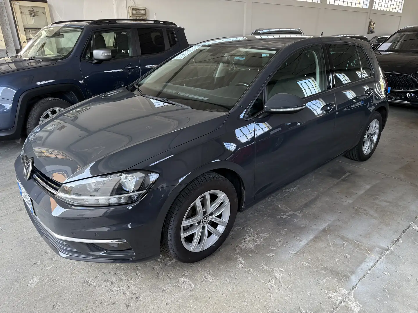 Volkswagen Golf 5p 1.0 tsi Business 110cv dsg Grigio - 2