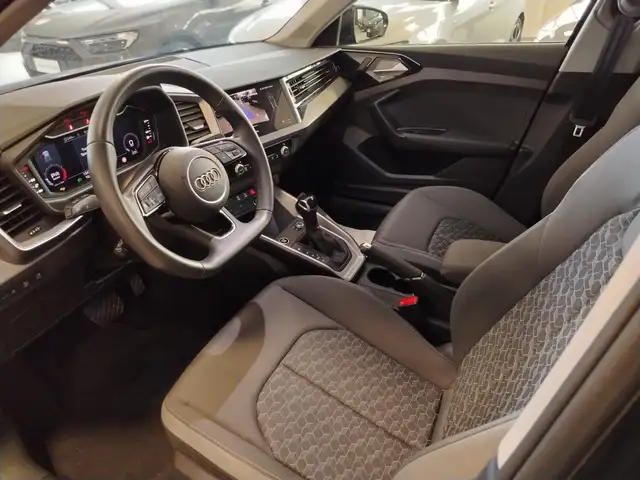 Audi A1 view 11
